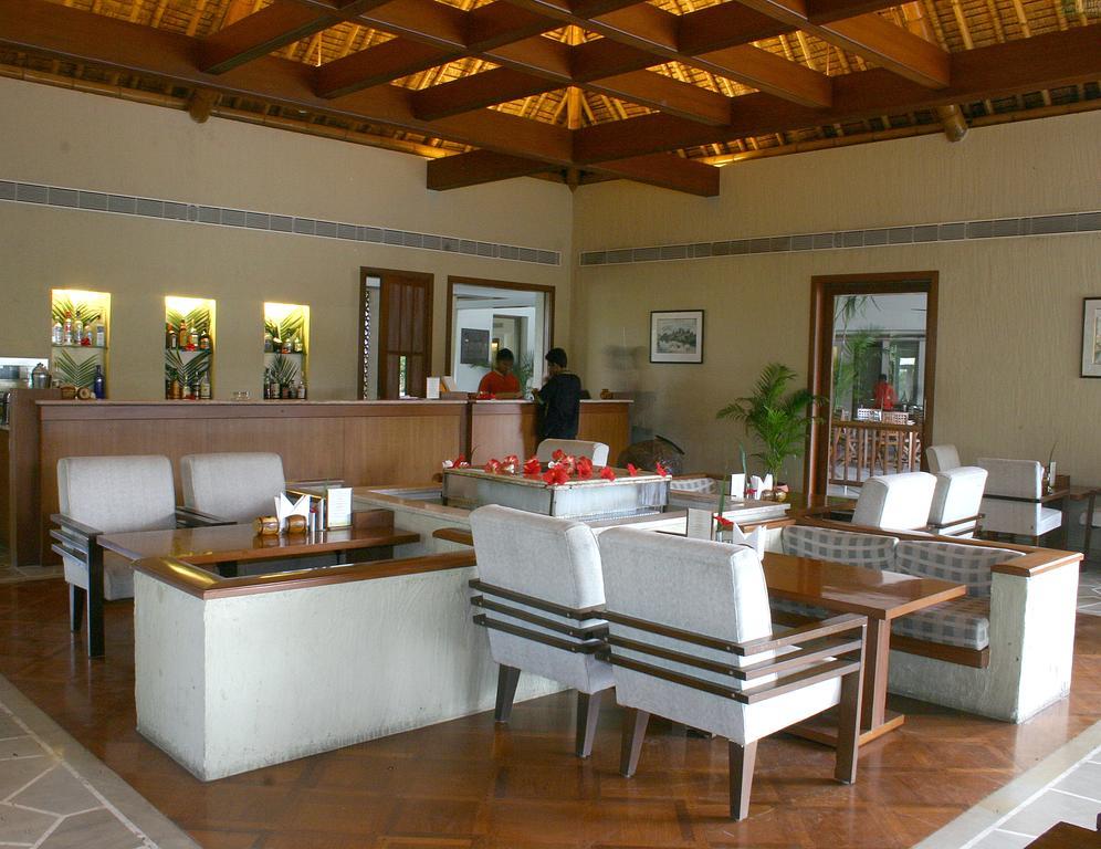 Vedic Village Spa Resort Calcutta Exteriör bild