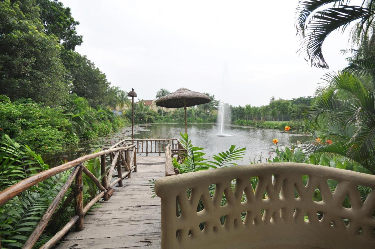 Vedic Village Spa Resort Calcutta Exteriör bild
